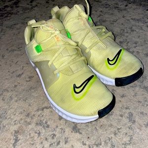 Nike cross training shoe